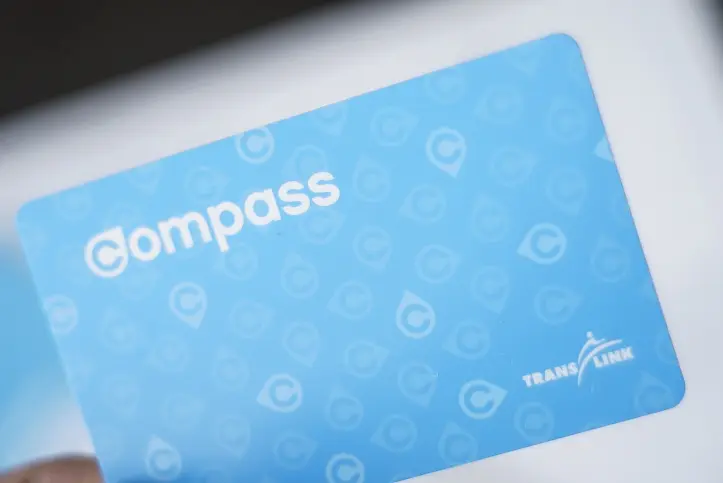カナダ・バンクーバーの交通系ICカード「コンパスカード(Compass Card)」