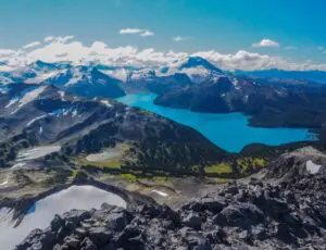 ウィスラーの山と湖