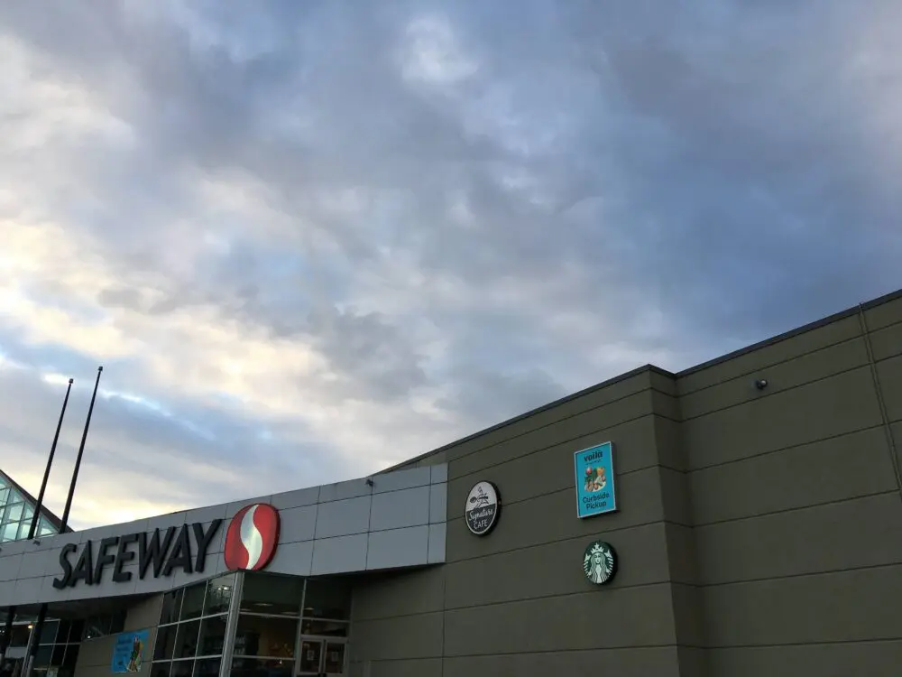 Kingsway street沿いの店舗