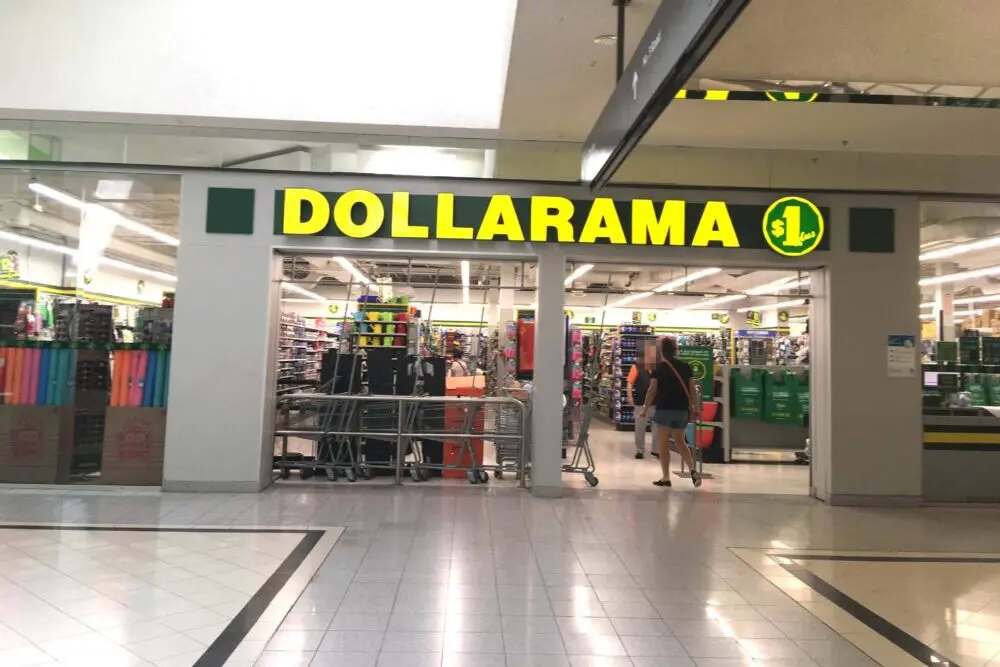 Dollarama外観