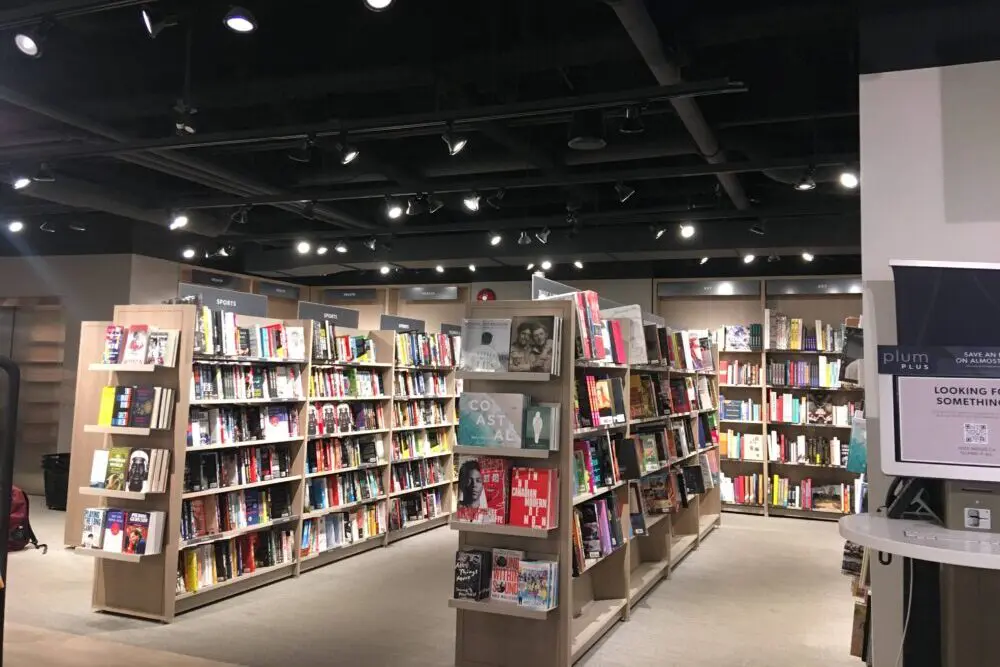 バンクーバーにある本屋「Indigo（インディゴ）」をご紹介 | カナダ
