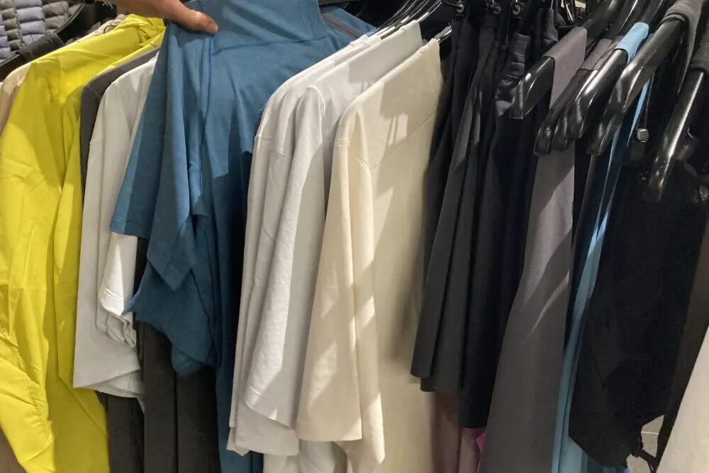 Tシャツ