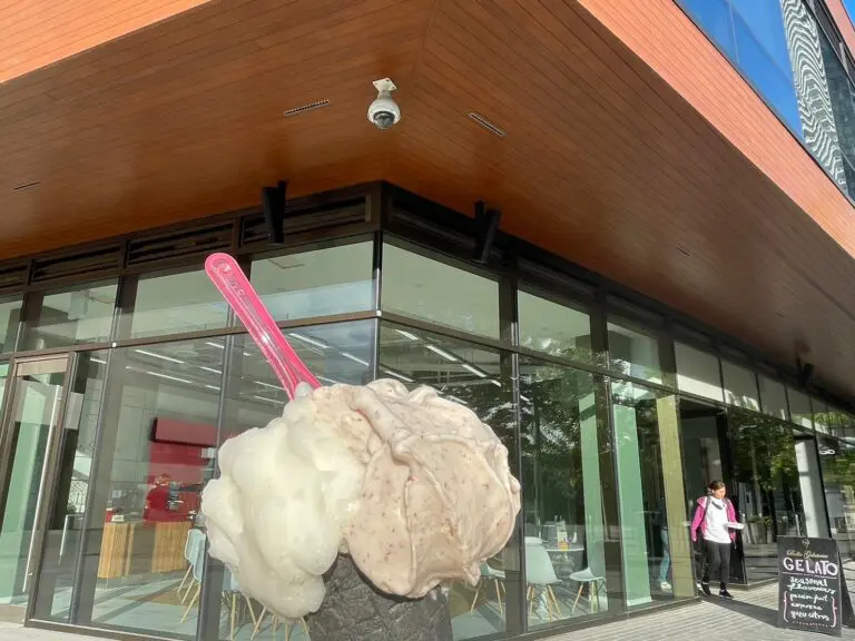Bella Gelateriaのジェラートと店舗